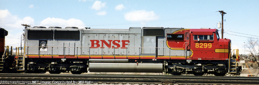 BNSF SD75I 8299